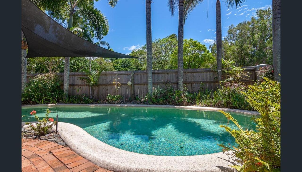 Modern 2 Bedroom Townhouse - Four Mile Beach Escapes Port Douglas Exterior photo