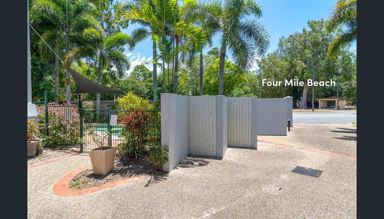 Modern 2 Bedroom Townhouse - Four Mile Beach Escapes Port Douglas Exterior photo