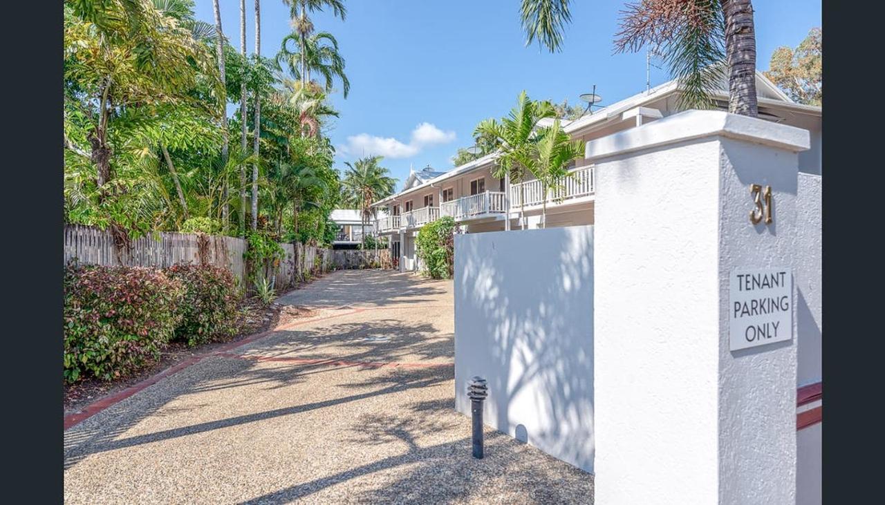 Modern 2 Bedroom Townhouse - Four Mile Beach Escapes Port Douglas Exterior photo