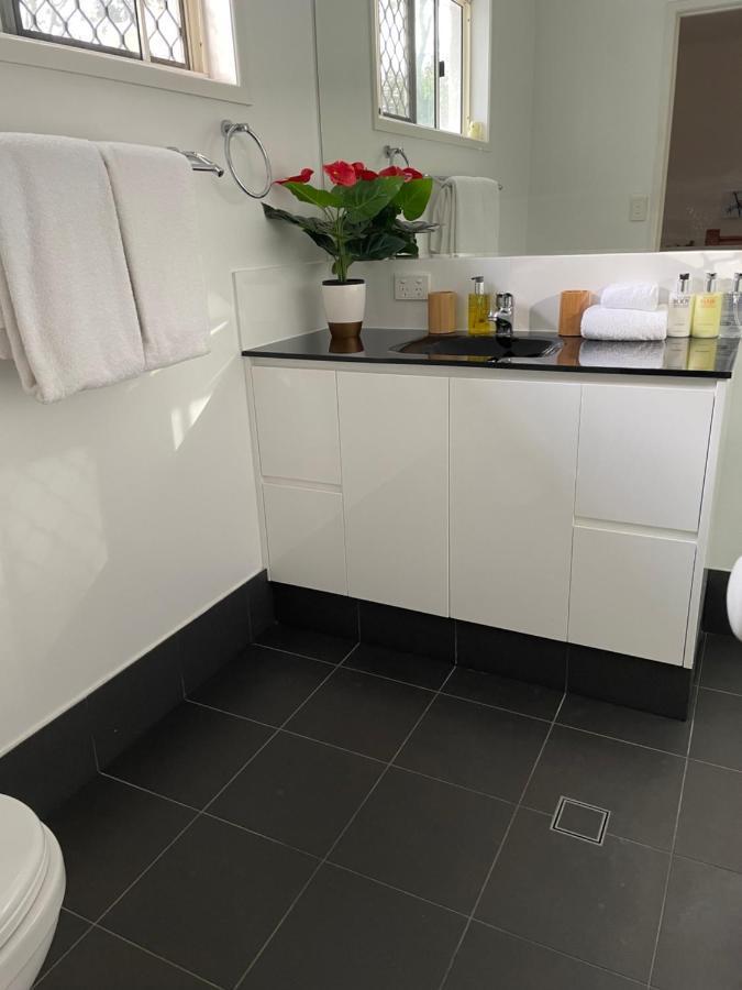 Modern 2 Bedroom Townhouse - Four Mile Beach Escapes Port Douglas Exterior photo